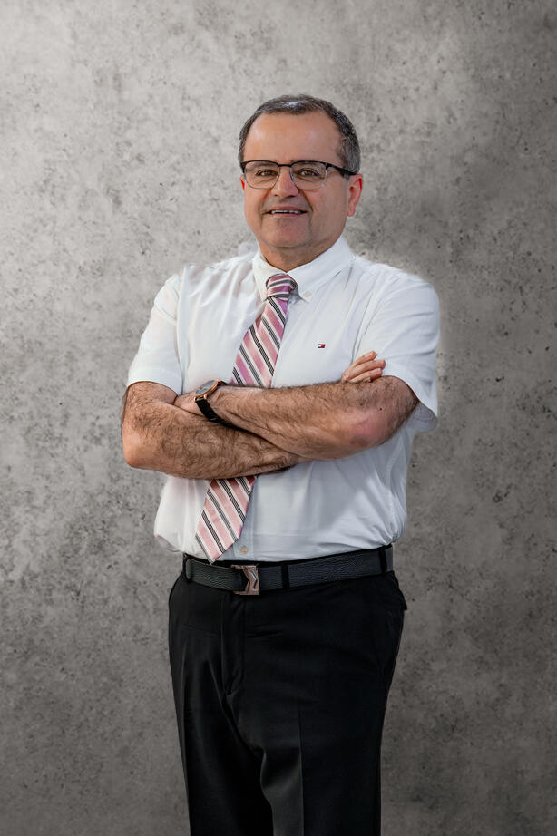 - Ahmadreza Ahmdai - DDS